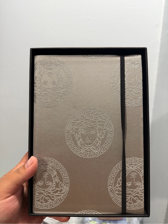 Versace Other - Versace Medallion Journal with Elastic Closure
